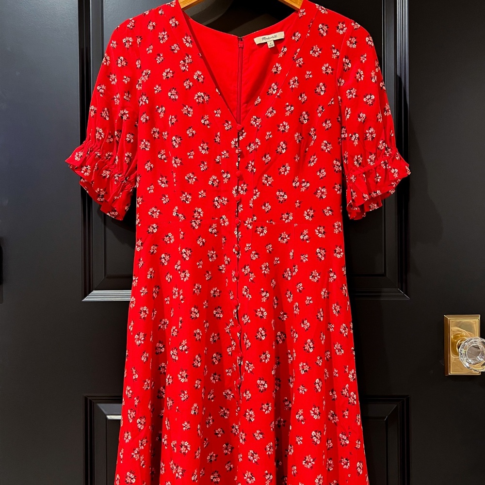 Silk Ruffle-Sleeve Button-Front Dress in Little Lilies